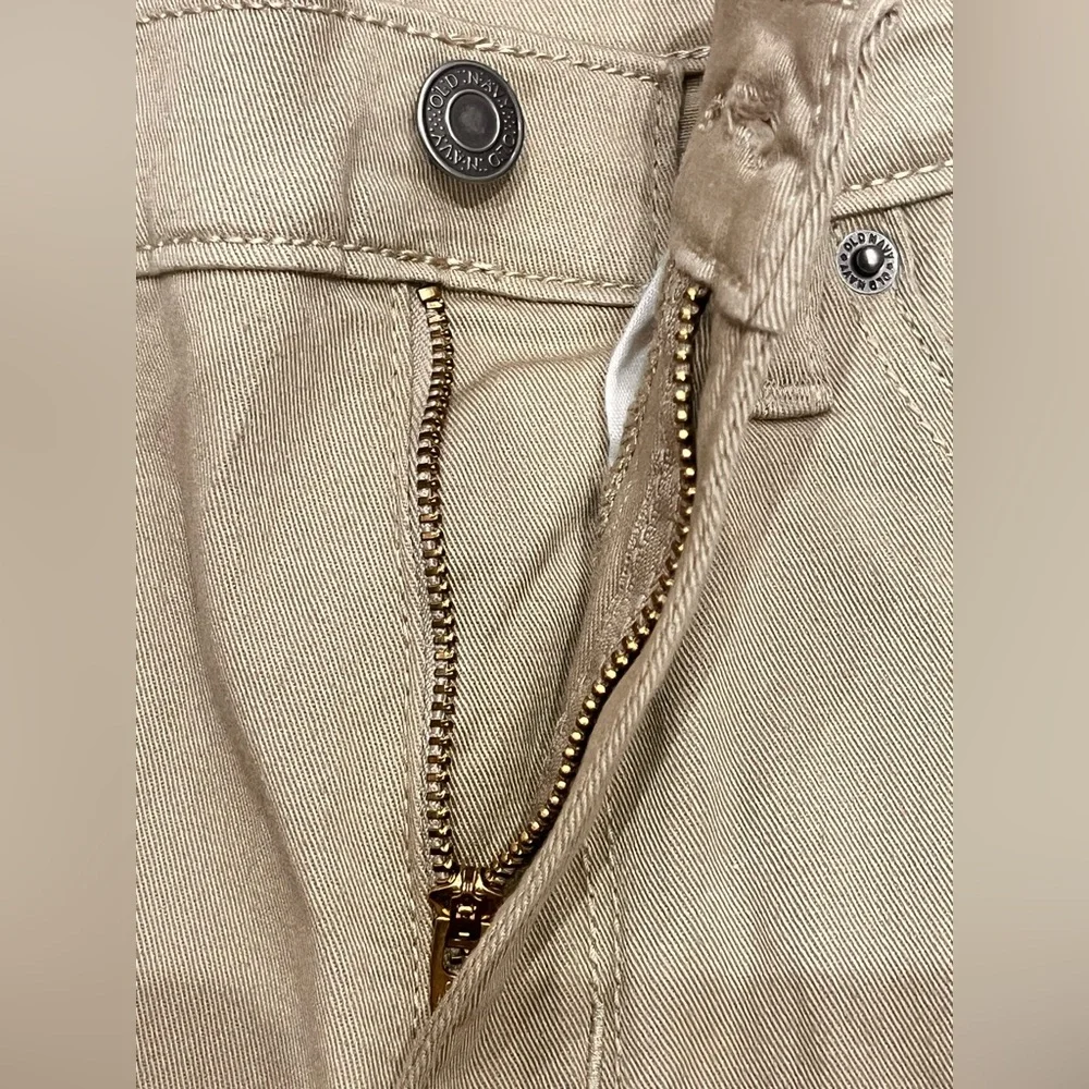 NWT Old Navy size‎ 16 360° Stretch Slim Built Jeans.